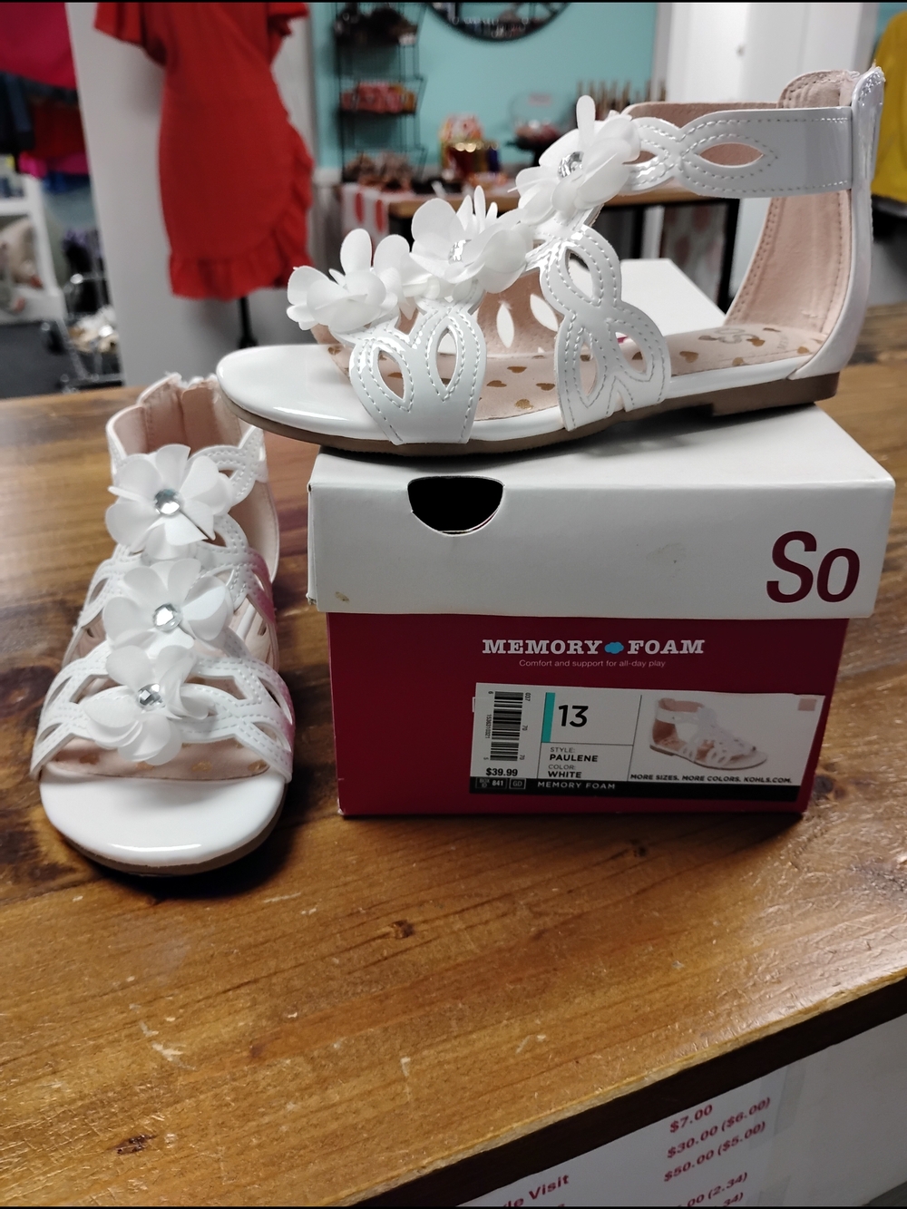 So Kids White Floral Memory Foam Sandals